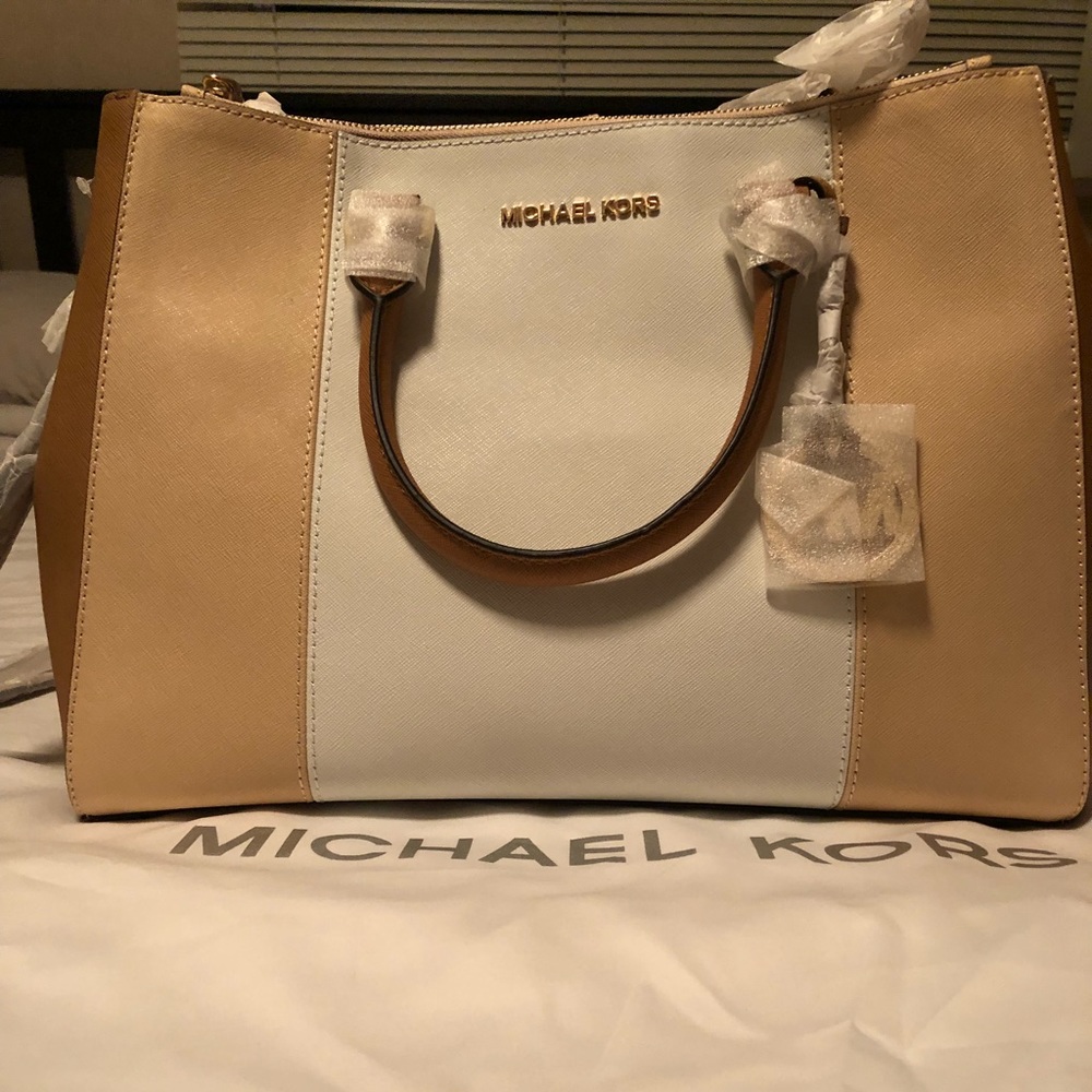 Michael Kors satchel purse